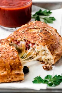 Calzone Sucuk