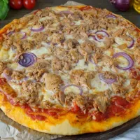 30cm Pizza nach Wahl Menü